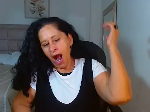 juanitaaxoox online show from July 21, 1:35 pm
