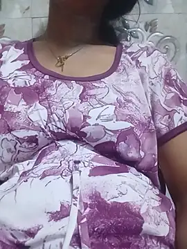 Snapshot of Nancy_91 chatting on July 11, 11:24 am Nancy 91 online show from July 11, 11:24 am