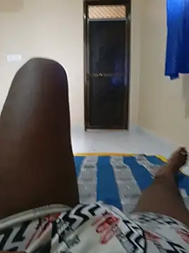Snapshot of Desiboy8953 chatting on July 1, 2:02 am Desiboy8953 online show from July 1, 2:02 am