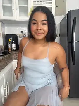 Snapshot of Anto_rossX_ chatting on August 1, 7:57 pm Anto rossX online show from August 1, 7:57 pm