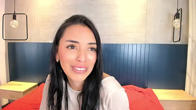 Violeta Harlow online show from July 6, 8:33 pm