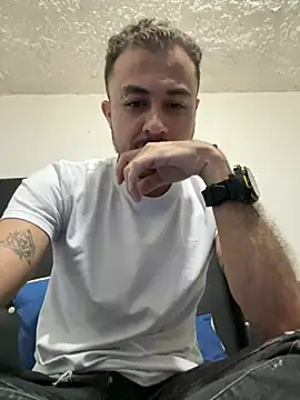 Snapshot of Liam_Brawn chatting on June 29, 1:56 am Liam Brawn online show from June 29, 1:56 am