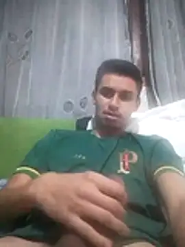 Snapshot of Binhomadeira chatting on July 16, 9:21 pm Binhomadeira online show from July 16, 9:21 pm