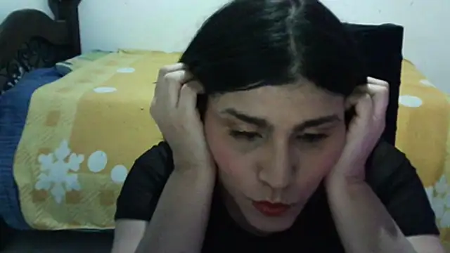 Snapshot of CarolinaMoretti chatting on August 4, 11:40 pm CarolinaMoretti online show from August 4, 11:40 pm