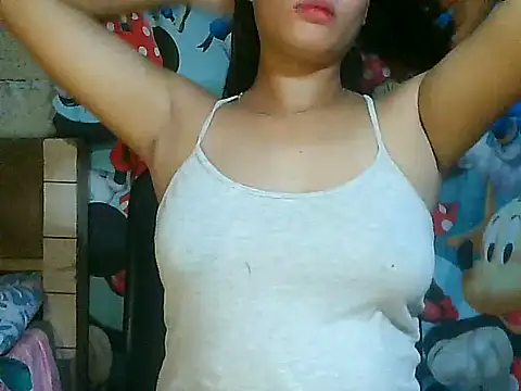 Snapshot of Alyssa_SexyAsian chatting on August 5, 3:31 am Alyssa SexyAsian online show from August 5, 3:31 am