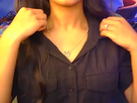 Snapshot of Ruchi-19 chatting on July 23, 1:58 am Ruchi-19 online show from July 23, 1:58 am