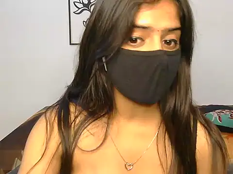 Snapshot of Ruchi-19 chatting on August 5, 8:00 pm Ruchi-19 online show from August 5, 8:00 pm
