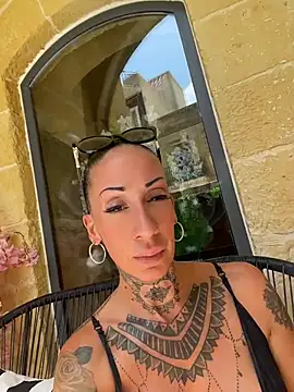 Snapshot of inked_up_jade chatting on July 24, 11:08 am inked up jade online show from July 24, 11:08 am