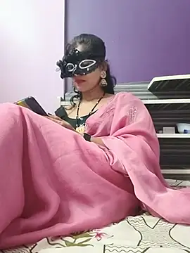 Snapshot of Night_Queen24 chatting on July 7, 3:49 pm Night Queen24 online show from July 7, 3:49 pm