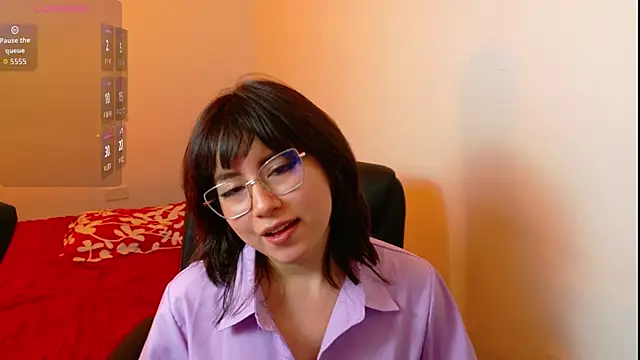 Snapshot of Vesna10 chatting on August 6, 11:01 am Vesna10 online show from August 6, 11:01 am