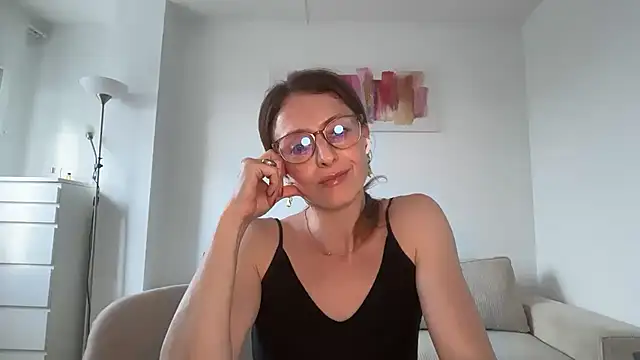 Snapshot of Cirellasi chatting on July 2, 5:41 pm Cirellasi online show from July 2, 5:41 pm