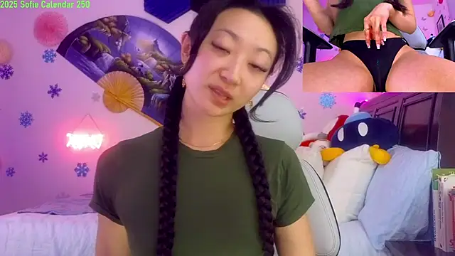 Snapshot of MySweetSofie chatting on February 5, 1:26 am MySweetSofie online show from February 5, 1:26 am