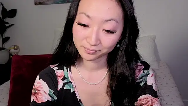 Snapshot of MySweetSofie chatting on October 8, 9:45 pm MySweetSofie online show from October 8, 9:45 pm