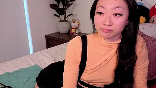 Snapshot of MySweetSofie chatting on October 19, 6:19 pm MySweetSofie online show from October 19, 6:19 pm