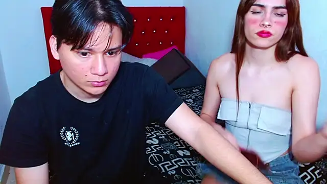 Snapshot of Duo_Tgirl_Straight chatting on August 2, 2:43 am Duo Tgirl Straight online show from August 2, 2:43 am