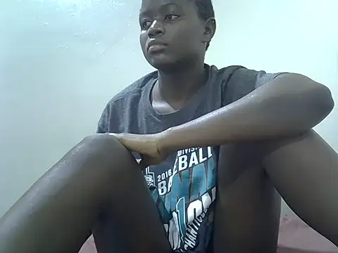 Snapshot of milky_gal_ebony chatting on July 30, 3:11 pm milky gal ebony online show from July 30, 3:11 pm