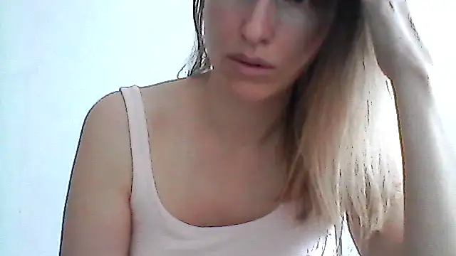 Snapshot of Nimetta chatting on July 12, 3:41 am Nimetta online show from July 12, 3:41 am