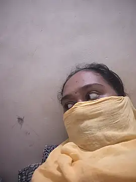 Snapshot of Lundpakadu chatting on August 6, 6:43 pm Lundpakadu online show from August 6, 6:43 pm