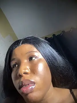Snapshot of Horny_sexyiris chatting on June 23, 11:14 pm Horny sexyiris online show from June 23, 11:14 pm