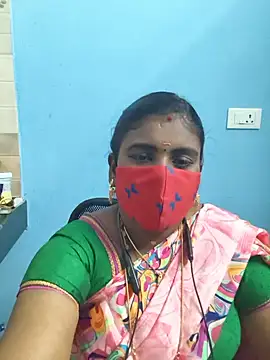Snapshot of Tamil_Swetha77 chatting on July 15, 5:29 pm Tamil Swetha77 online show from July 15, 5:29 pm