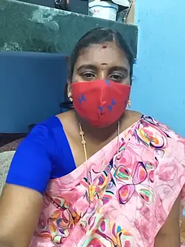 Snapshot of Tamil_Swetha77 chatting on July 22, 8:22 pm Tamil Swetha77 online show from July 22, 8:22 pm