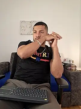 BrunoSilva  online show from July 31, 11:31 am