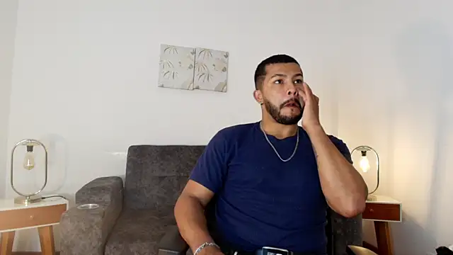 BrunoSilva  online show from August 7, 9:22 am