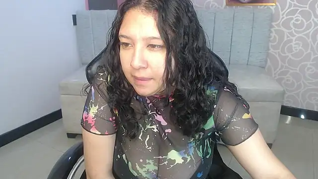 Snapshot of Isla_ch chatting on July 10, 8:00 pm Isla ch online show from July 10, 8:00 pm