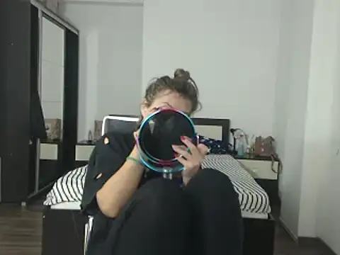 DedeSibel online show from January 28, 10:45 am