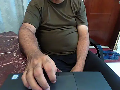 Snapshot of desipapaxx chatting on June 25, 5:28 pm desipapaxx online show from June 25, 5:28 pm