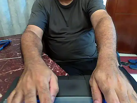 Snapshot of desipapaxx chatting on July 4, 5:30 pm desipapaxx online show from July 4, 5:30 pm
