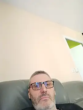 Snapshot of Philebranleur chatting on July 1, 3:23 pm Philebranleur online show from July 1, 3:23 pm