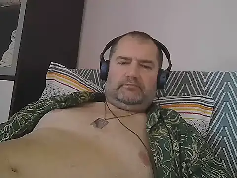 Snapshot of CristianDaniel78 chatting on July 15, 5:23 am CristianDaniel78 online show from July 15, 5:23 am