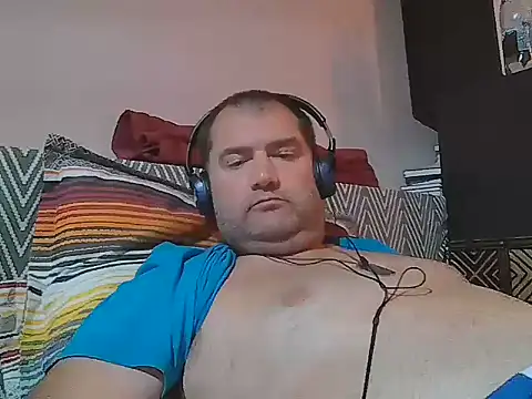 Snapshot of CristianDaniel78 chatting on July 24, 6:28 pm CristianDaniel78 online show from July 24, 6:28 pm