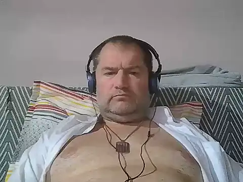Snapshot of CristianDaniel78 chatting on July 27, 3:35 am CristianDaniel78 online show from July 27, 3:35 am