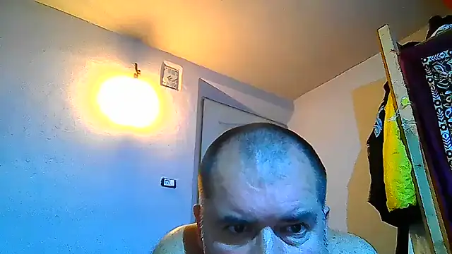 Snapshot of CristianDaniel78 chatting on August 6, 5:37 pm CristianDaniel78 online show from August 6, 5:37 pm