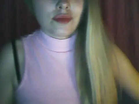 Snapshot of Corilyn chatting on July 29, 11:14 pm Corilyn online show from July 29, 11:14 pm