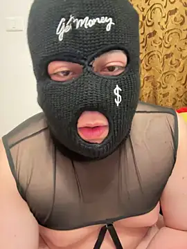 TamAssBomb online show from June 22, 6:10 am