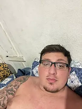luisinnnnnn online show from July 24, 5:16 am