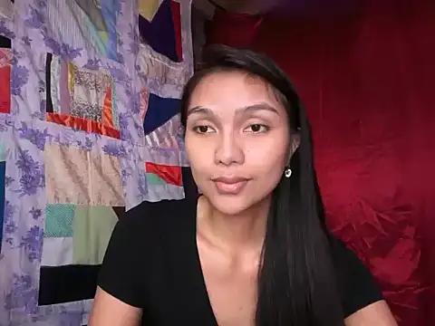 Snapshot of BlackBarbie4u chatting on July 23, 2:59 pm BlackBarbie4u online show from July 23, 2:59 pm
