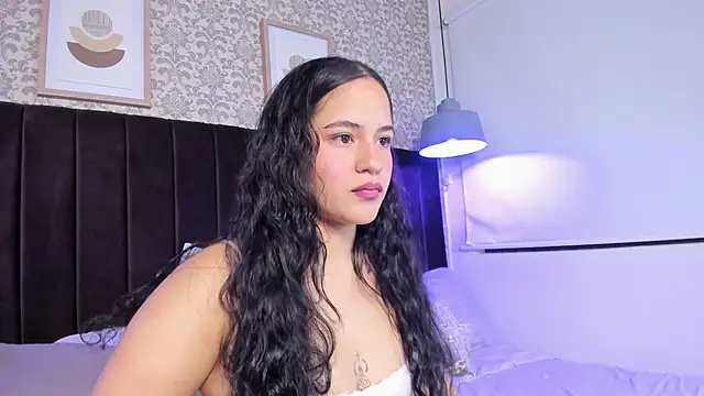 SaraToro online show from June 27, 12:22 pm