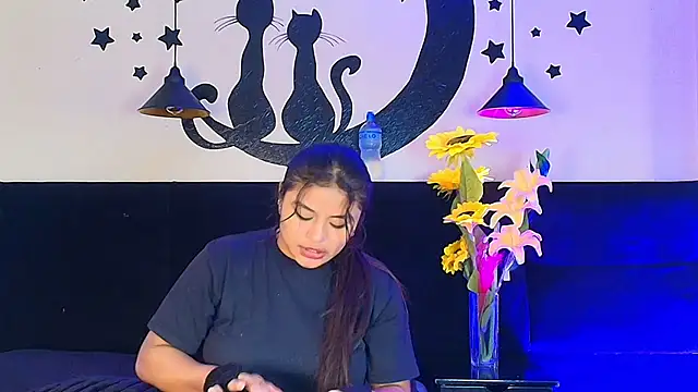 LexiSttar online show from August 7, 11:56 am