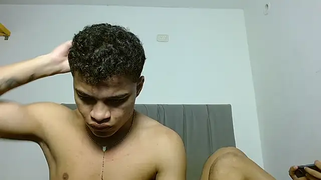 Jose And Daniel online show from August 1, 1:16 am