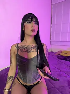 Snapshot of -Brittanny chatting on July 25, 1:04 am -Brittanny online show from July 25, 1:04 am