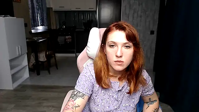 Reginasmilee online show from October 7, 10:01 am