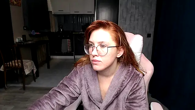 Reginasmilee online show from October 19, 1:39 am