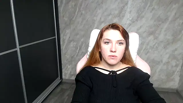 Reginasmilee online show from January 14, 2:23 pm