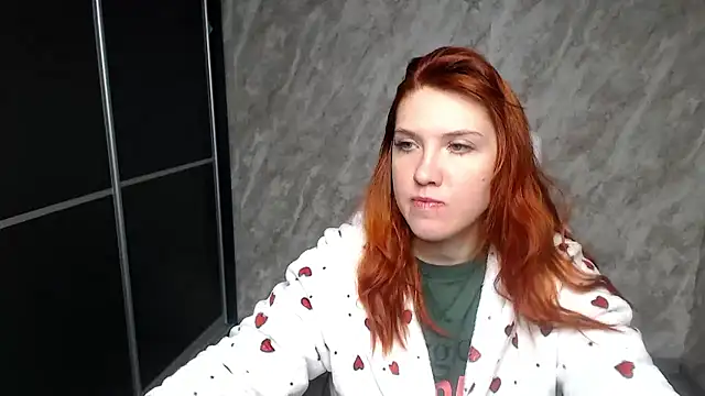 Reginasmilee online show from January 18, 2:15 am