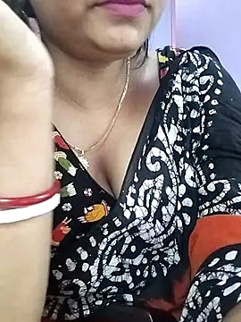 Naughty-Queen2 online show from June 25, 8:30 am