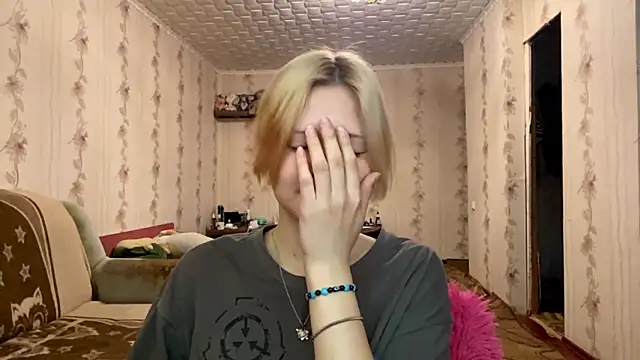 Snapshot of Jeneienal_1 chatting on August 3, 3:38 pm Jeneienal 1 online show from August 3, 3:38 pm